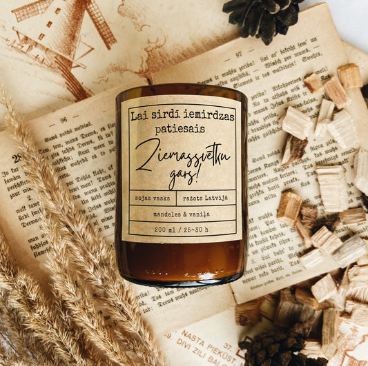 "May the true spirit of Christmas shine in your heart!" soy wax candle