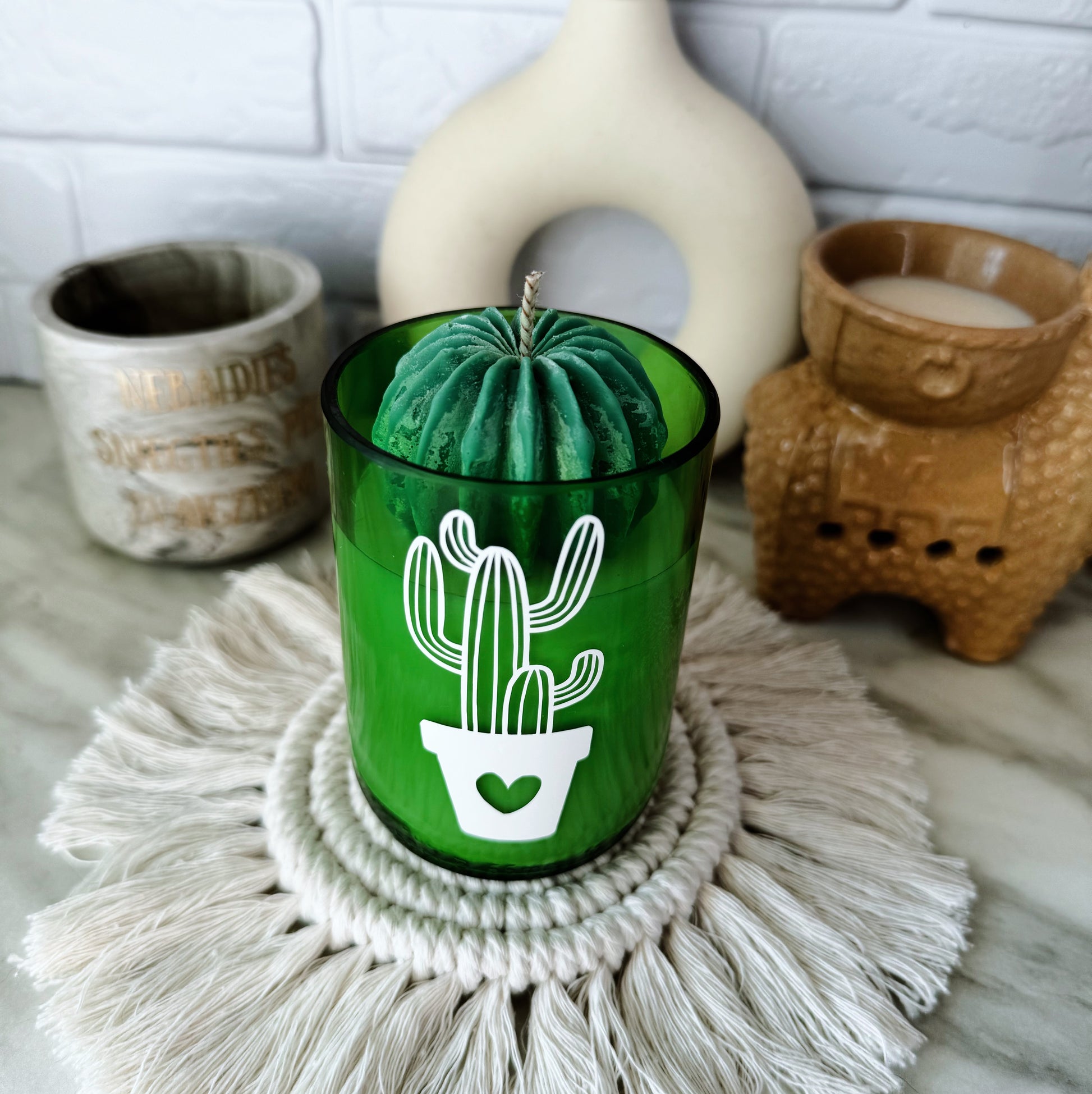 sojas vaska svece kaktusi