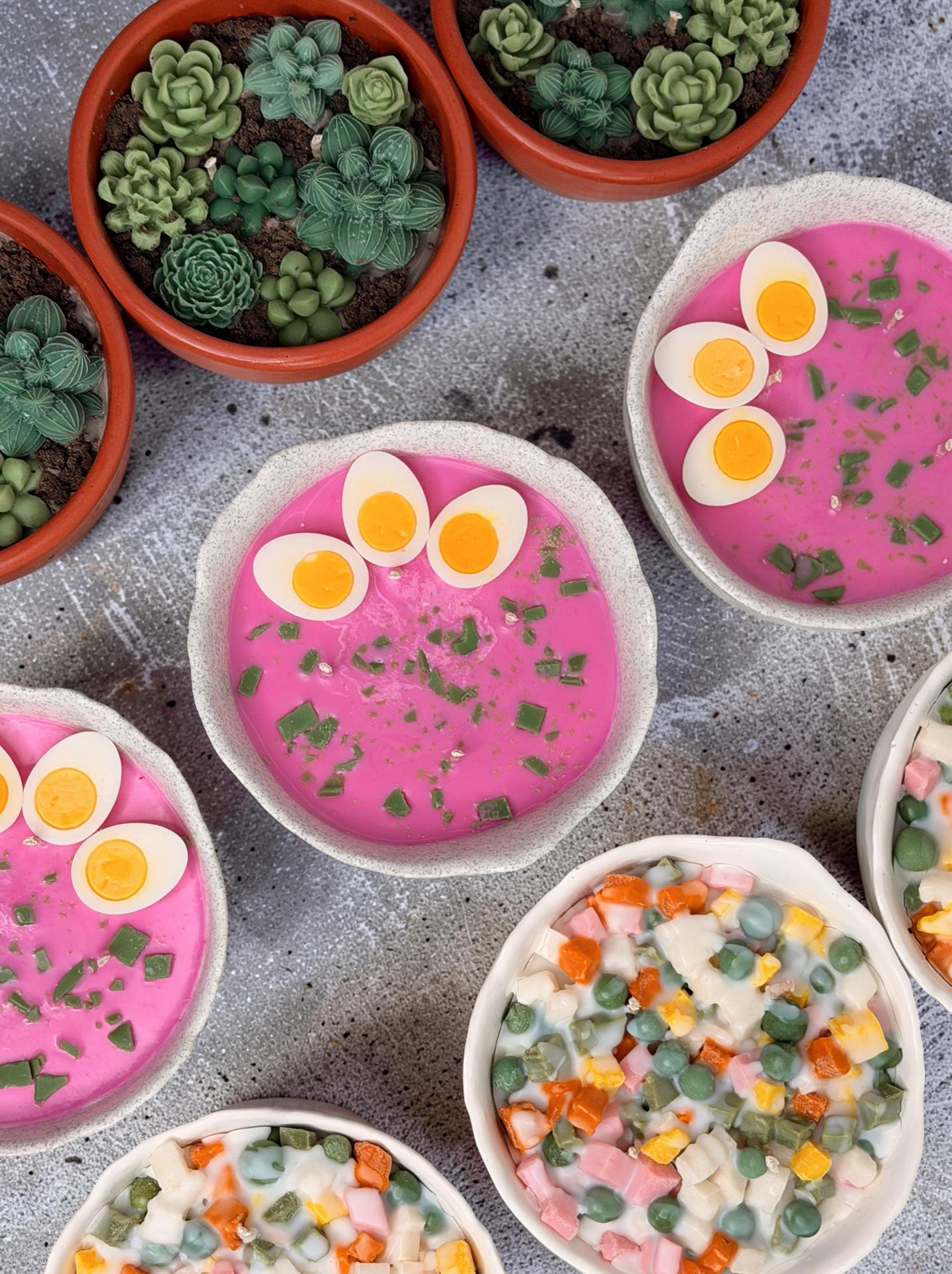 Sveces dizaina traukos