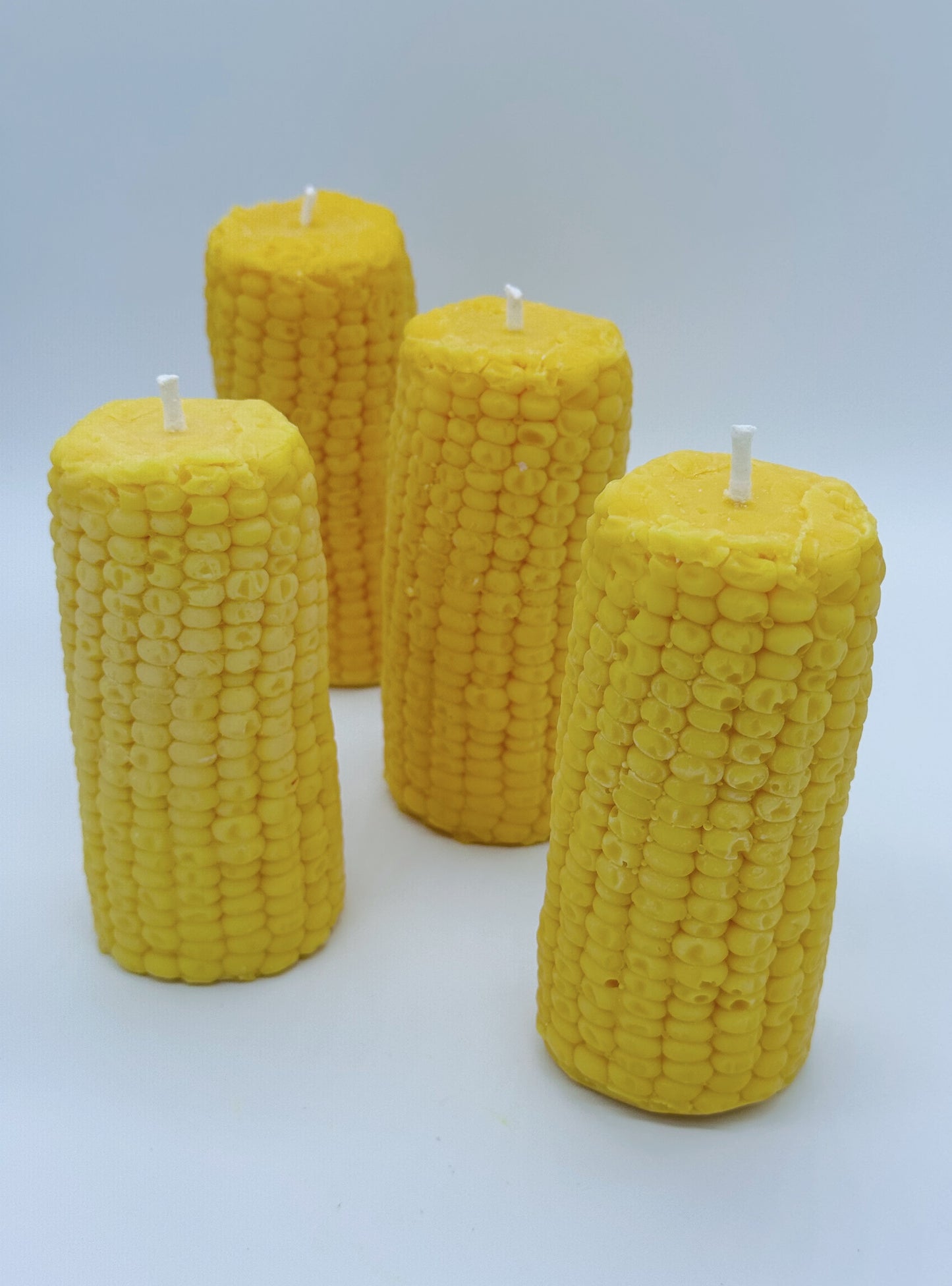 Rapšu vaska svece “Kukurūza”